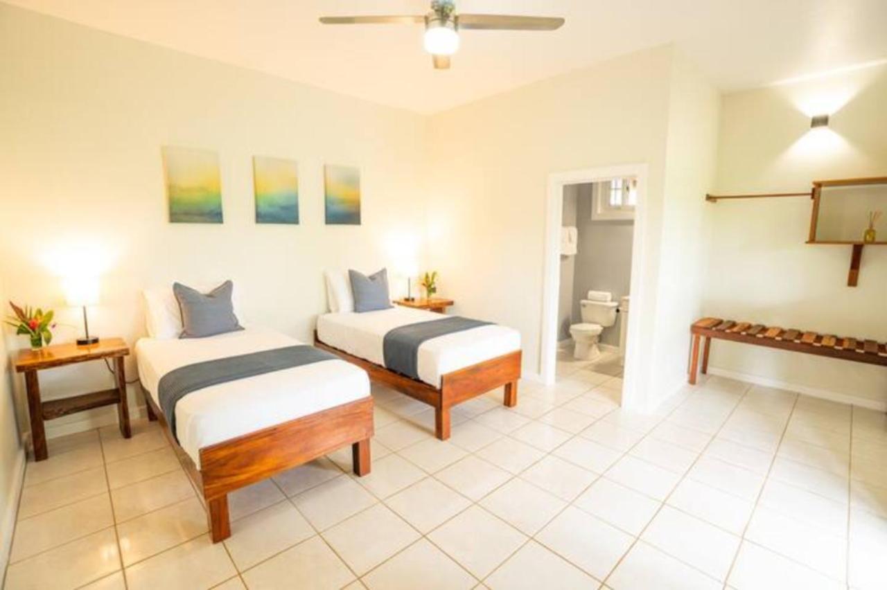 Casa Marlin Bed & Breakfast Bocas Town Dış mekan fotoğraf